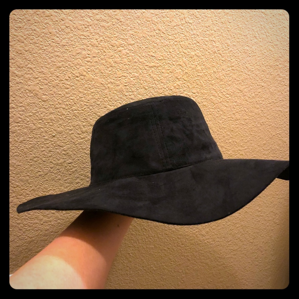 Black suede fashion hat one size